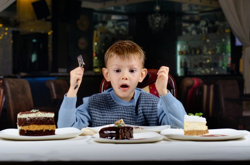 boy-waiting-for-desert