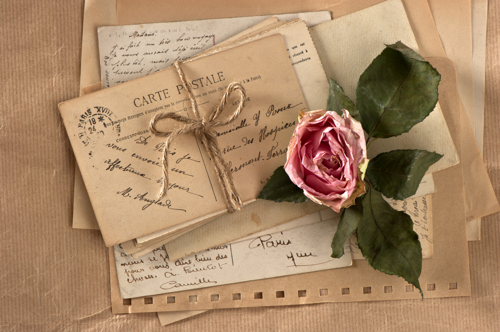 old-letters-and-a-rose