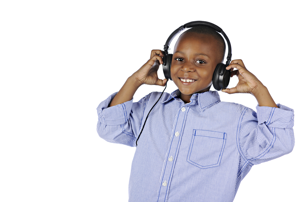 handsome-black-boy-headphones